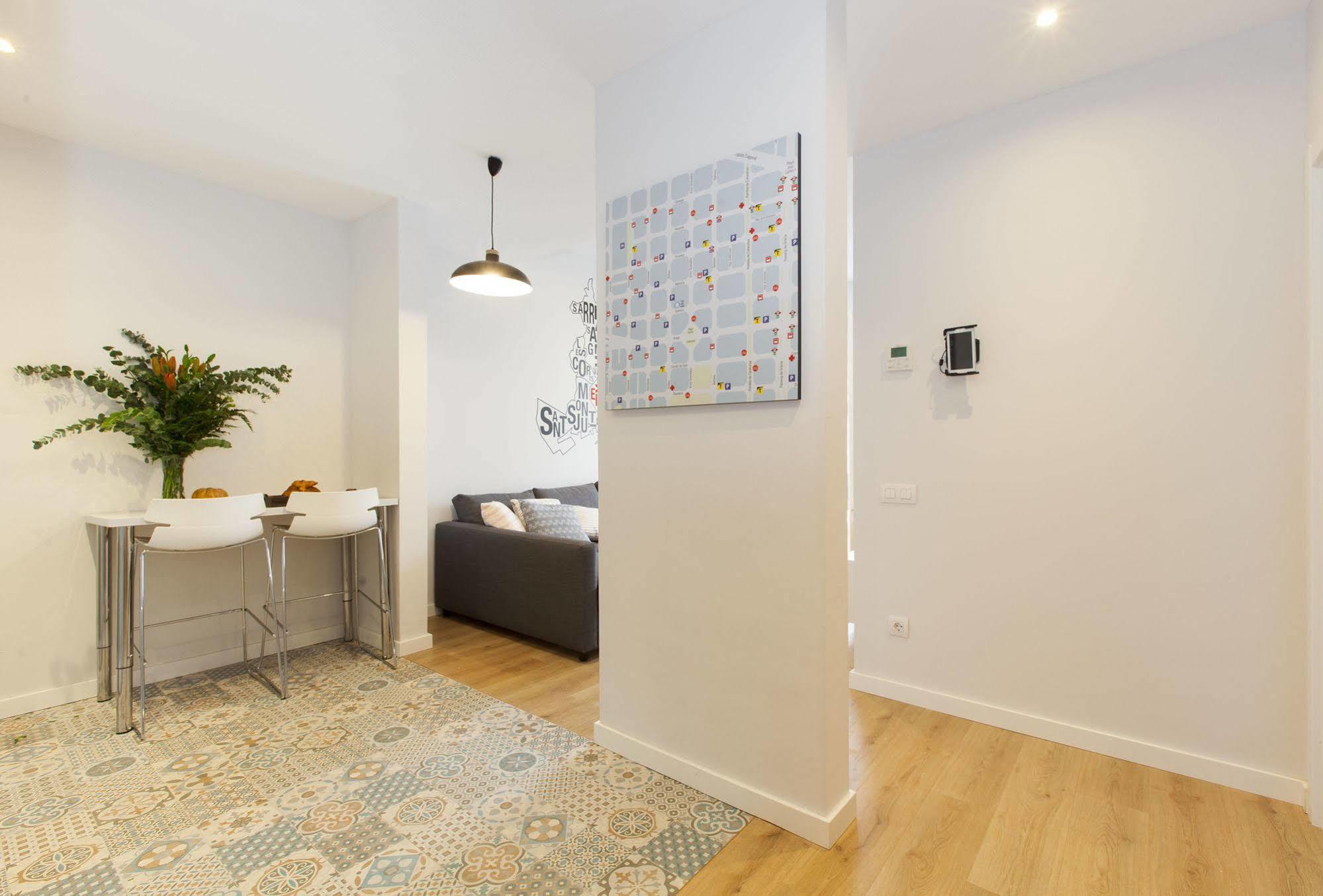 You Stylish Vale Apartments Barcelona Exterior photo